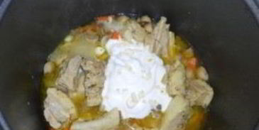 мясо с шампиньонами в мультиварке