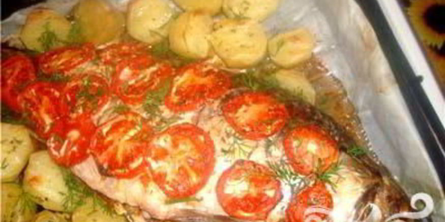 Рецепт сазан, фаршированный икрой и сухарями