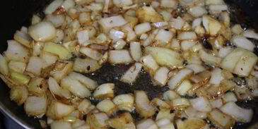 свинина, запеченная с овощами и сыром