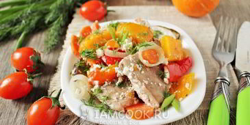 свинина, запеченная с овощами в духовке