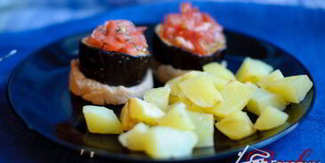 баклажаны с пюре из белой фасоли и картофелем