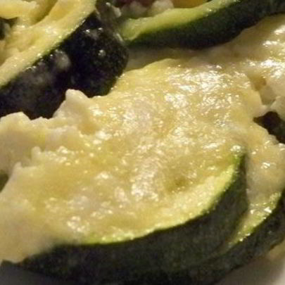 Кабачки с творогом и чесноком