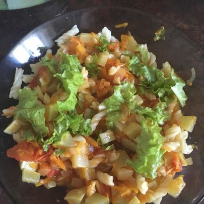 Кабачки тушеные с луком и помидорами