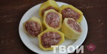 картофель, фаршированный фаршем