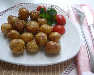 Картофель запеченный в чесночке