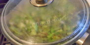 лобио из стручковой фасоли с яйцом по-грузински