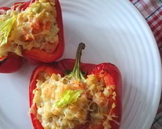 Перцы, фаршированные булгуром и овощами