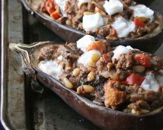 Запеченные баклажаны со сливками и сыром