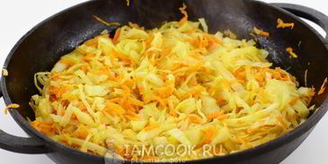 жареная капуста с яйцом