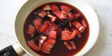 куриная печень с грибами в вине