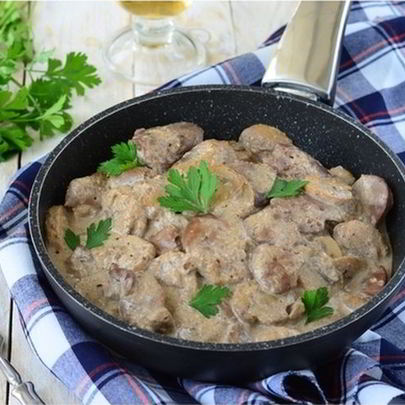 Куриная печень с грибами