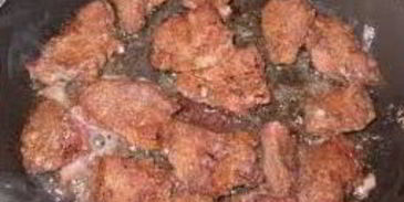 печень говяжья тушеная с грибами