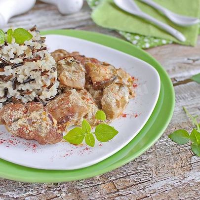 Печень кролика на сковороде