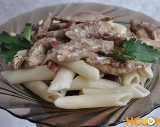 Печень по-строгановски