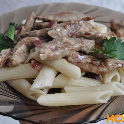 Печень по-строгановски