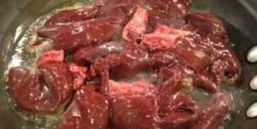 печень с грибами