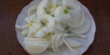 печень с луком тушеная