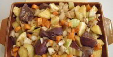 печень с овощами в духовке