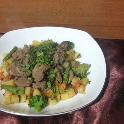 Печень с овощами за 15 минут