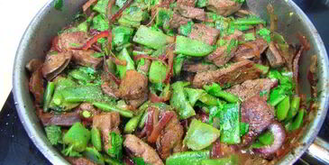 печень с плоской стручковой фасолью