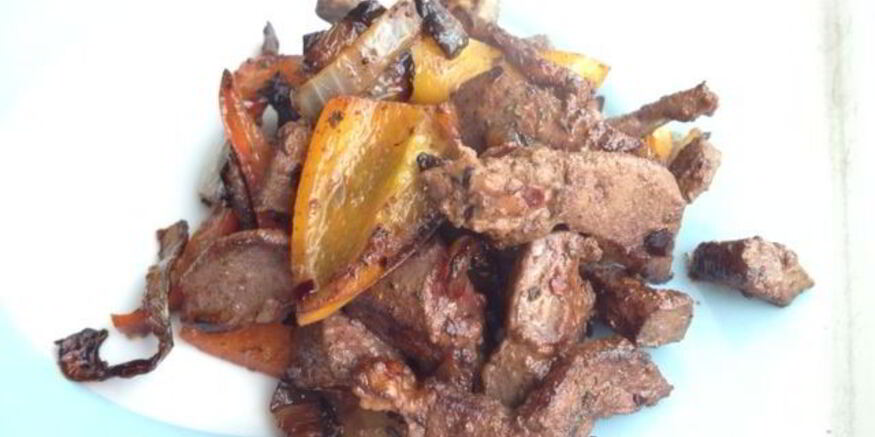 Рецепт печени со сладким перцем и беконом