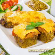 Рецепт Печени, запеченной с помидорами и луком под сыром