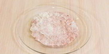 печень, запеченная с помидорами и луком под сыром