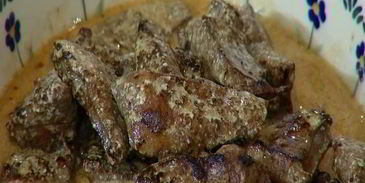 телячья печень в винном соусе с шалфеем