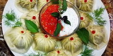 хинкали с бараниной и индейкой на пару