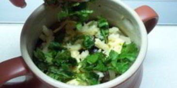 пельмени с вешенками в горшочках в микроволновке