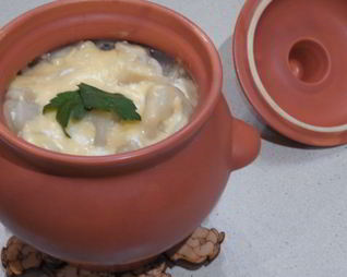 Пельмени в горшочках