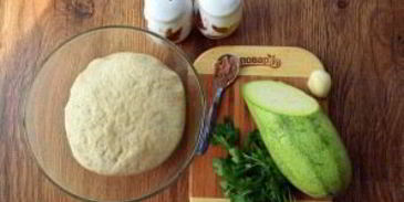 вегетарианские пельмени с кабачками