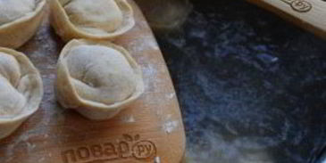 вегетарианские пельмени с кабачками