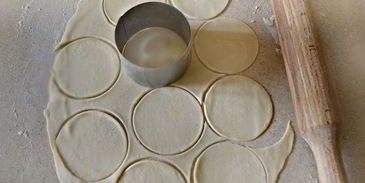 японские жареные пельмени гедза