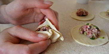 японские жареные пельмени гедза