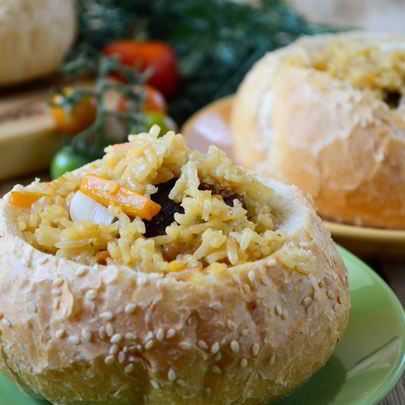 Булочки, фаршированные пловом