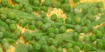 паэлья с артишоками, горохом и сладким перцем