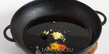 плов из булгура с цветной капустой и перцем