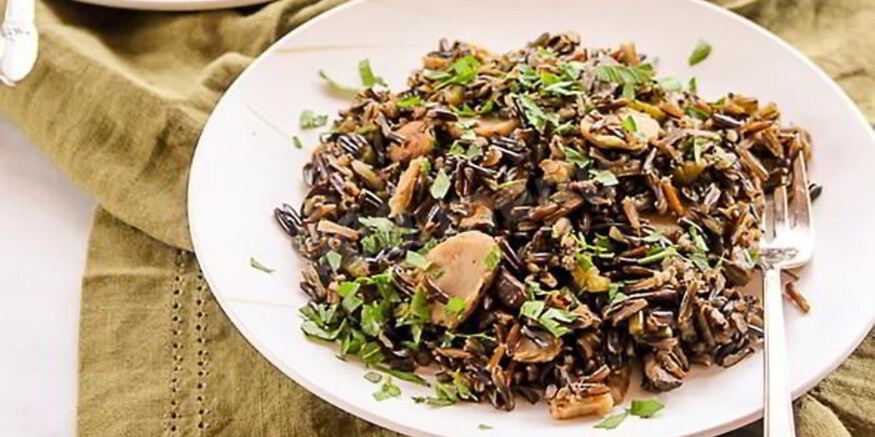 Рецепт плова из дикого риса с грибами и каштанами