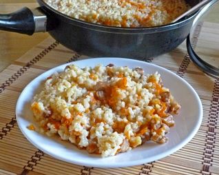 Плов на сковороде со свининой