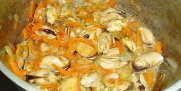 плов с мидиями