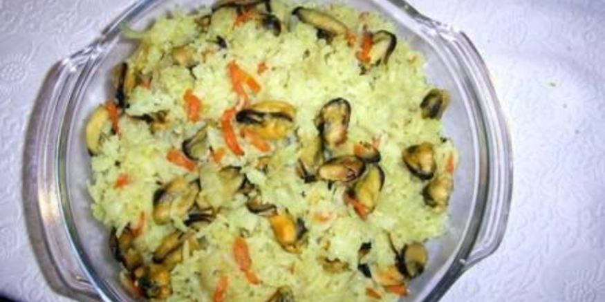 Рецепт плова с рыбой и мидиями