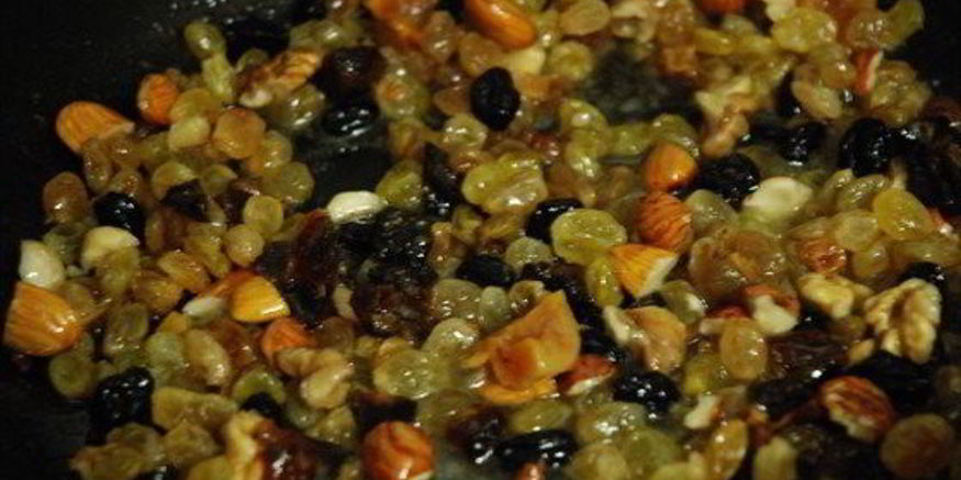 Рецепт сладкого плова с сухофруктами и орехами