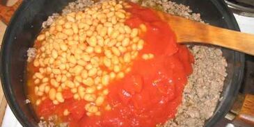 подливка из фарша с картофельно-морковным пюре