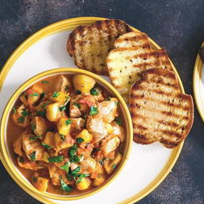 Испанское рагу с курицей и картошкой