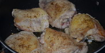 куриное фрикасе на винном уксусе