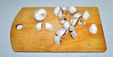 куриное рагу с грибами и томатным соком