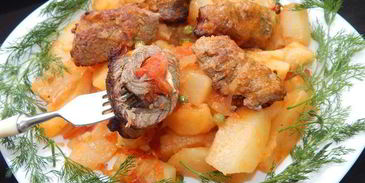 мясные рулетики с овощным рагу