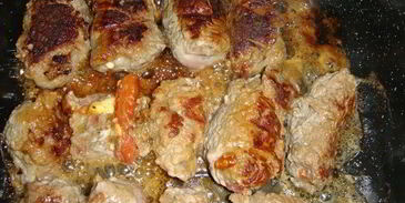 мясные рулетики с овощным рагу