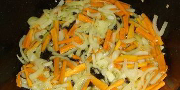 мясные рулетики с овощным рагу